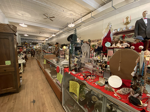 Antique Mall | Coshocton, OH